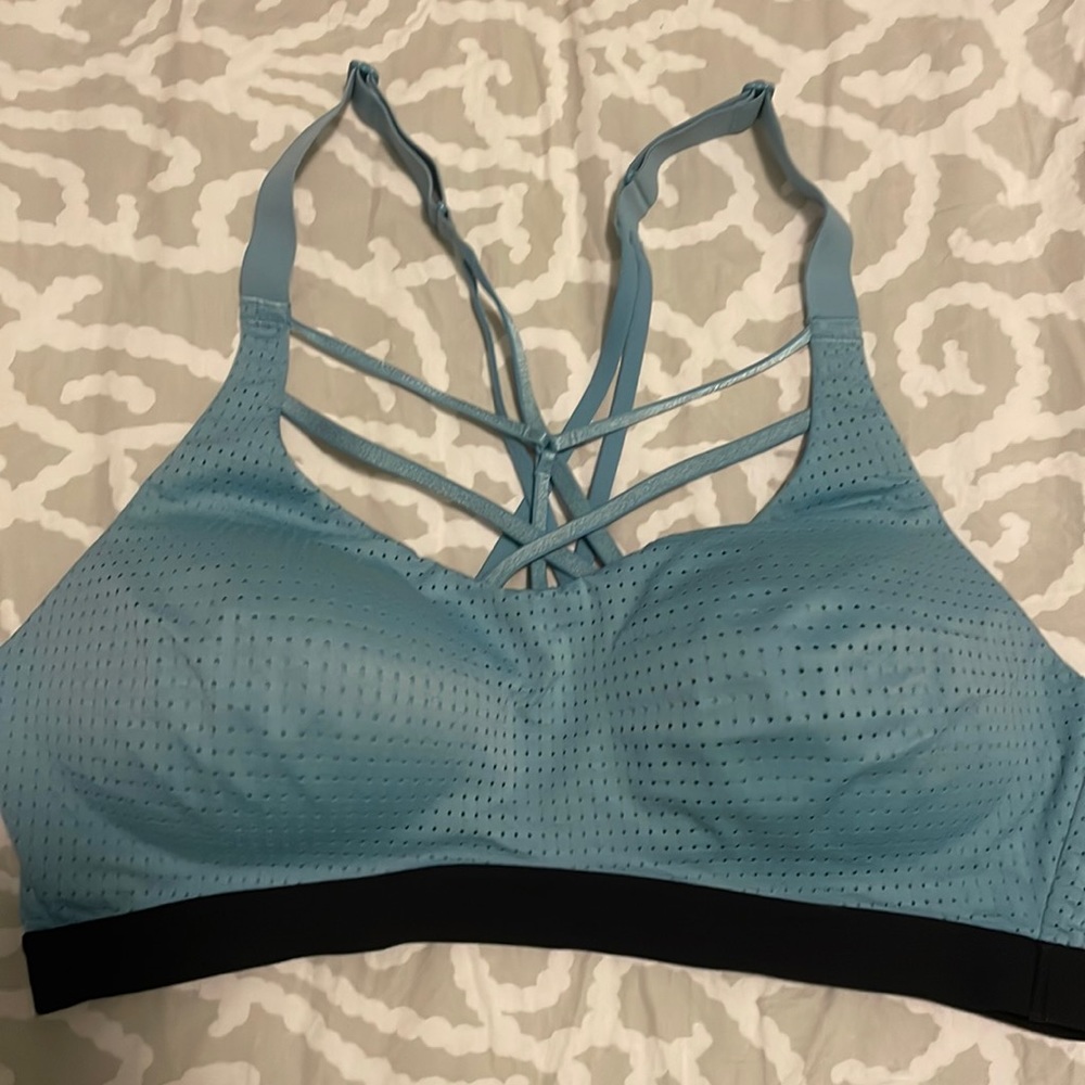 Victoria Sports Bra